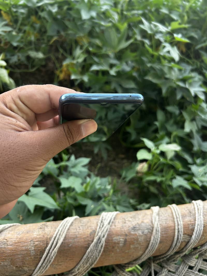 Vivo V21e 1
