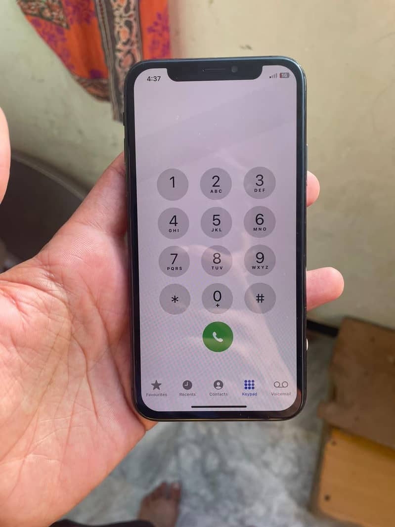 iPhone XS 4