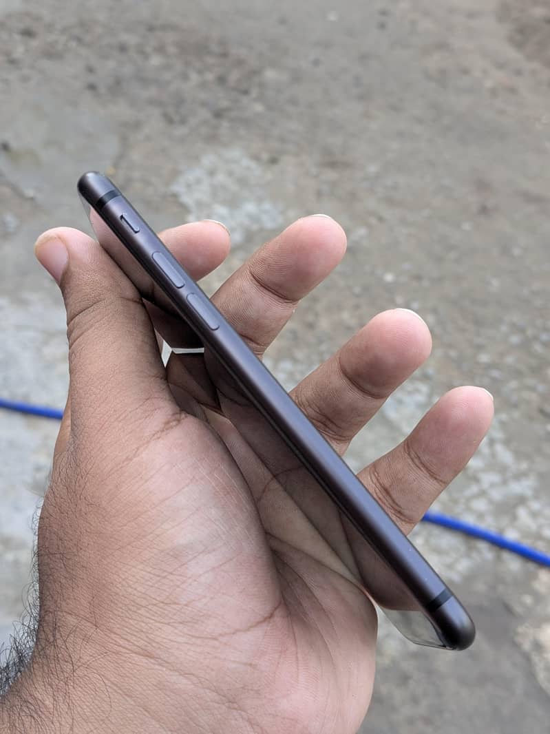 iphone 8 3