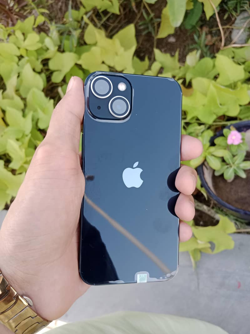 Apple iPhone 13 0