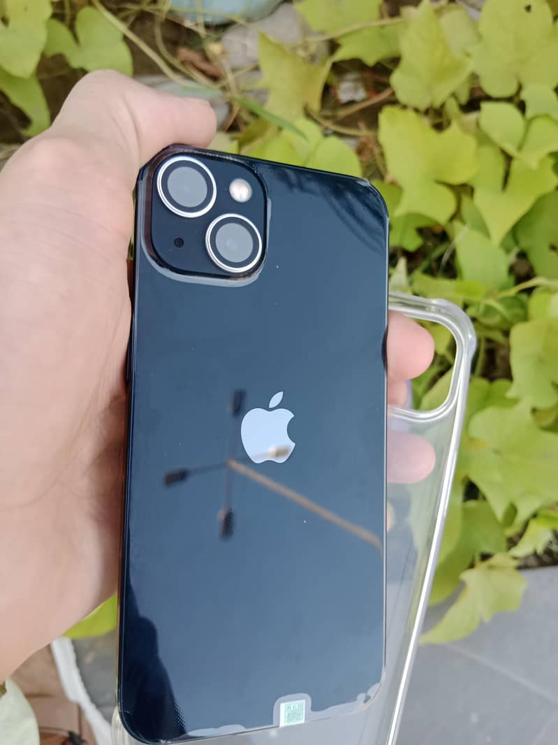 Apple iPhone 13 1