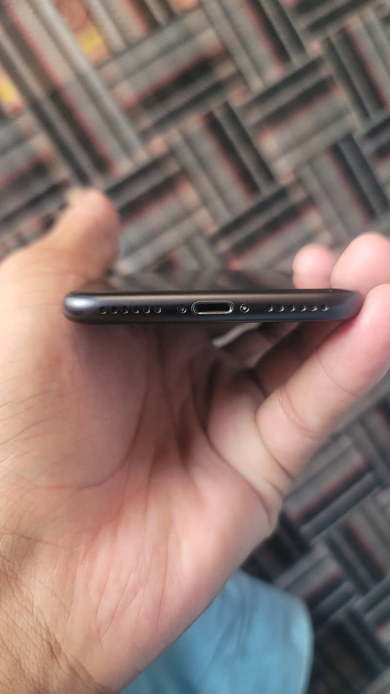 Apple iPhone 7 6