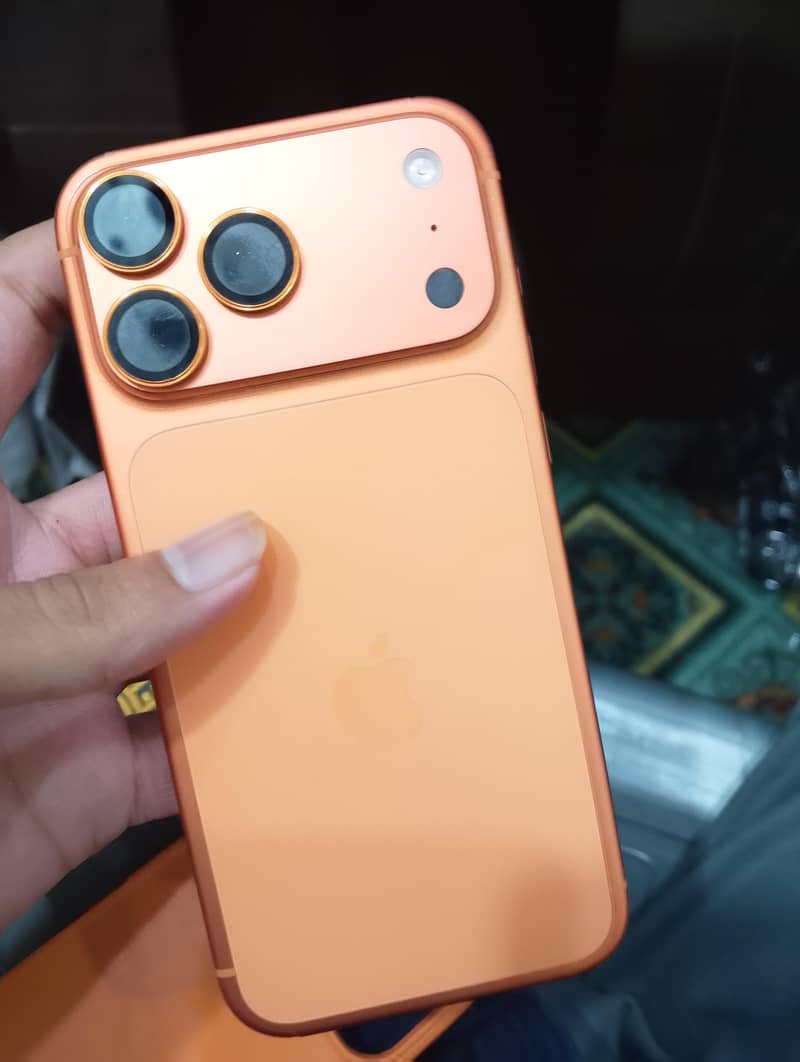 Apple iPhone 17 Pro Max 0