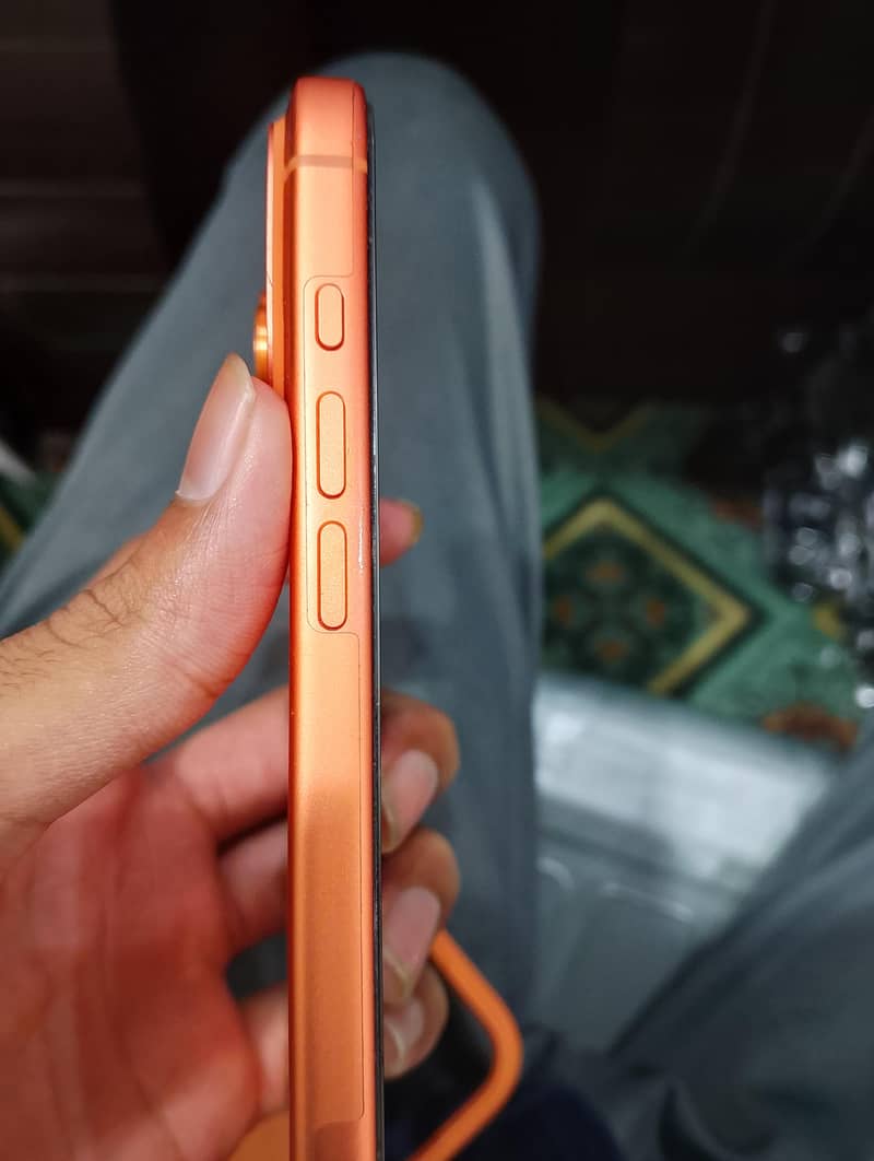 Apple iPhone 17 Pro Max 5