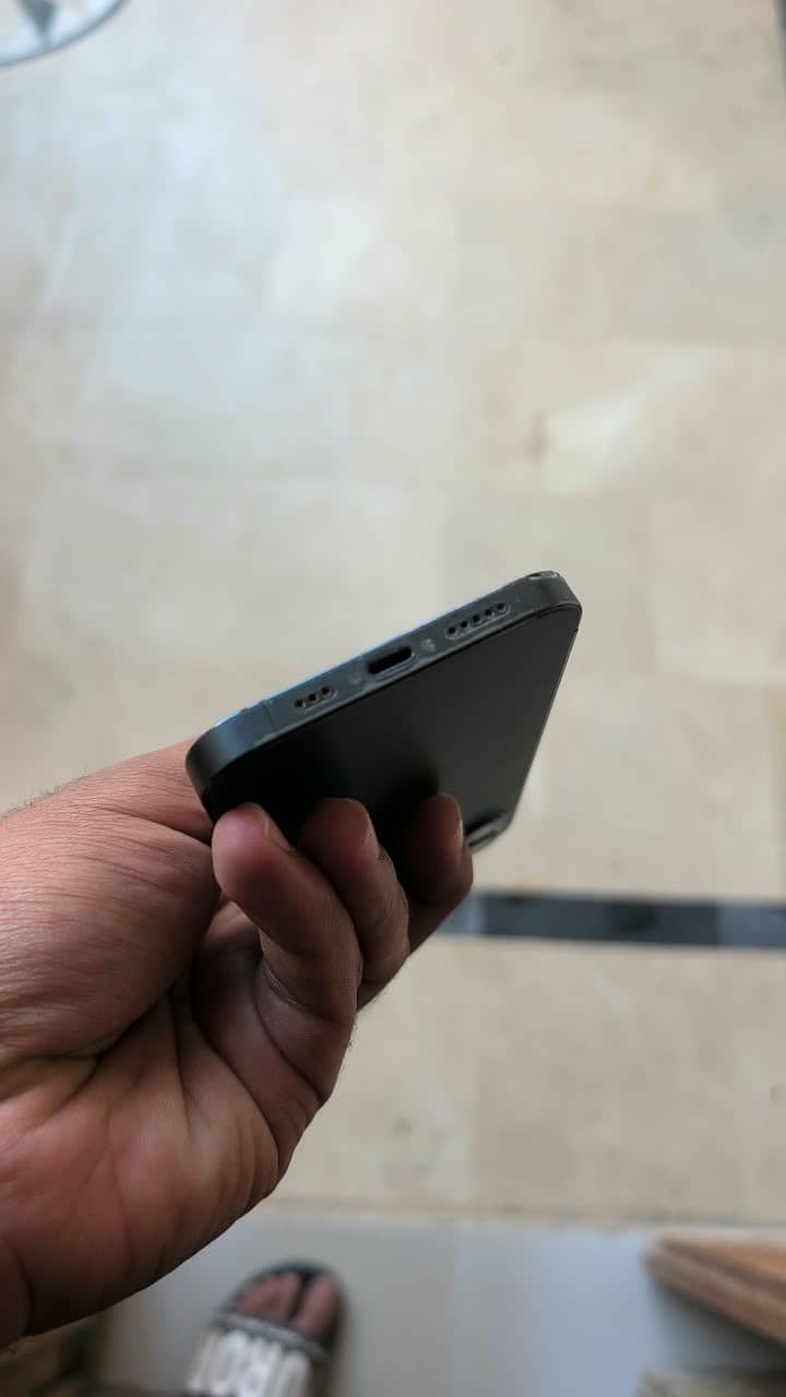 Apple iPhone 12 Pro 4