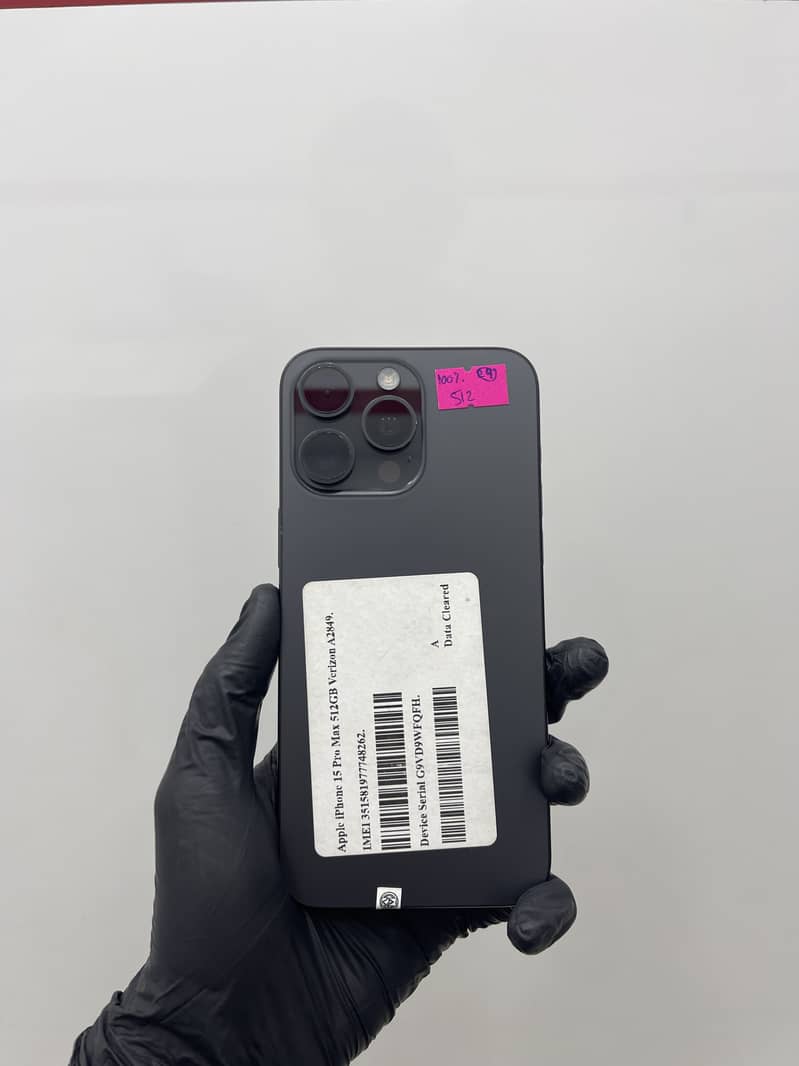 Apple iPhone 15 Pro Max 0