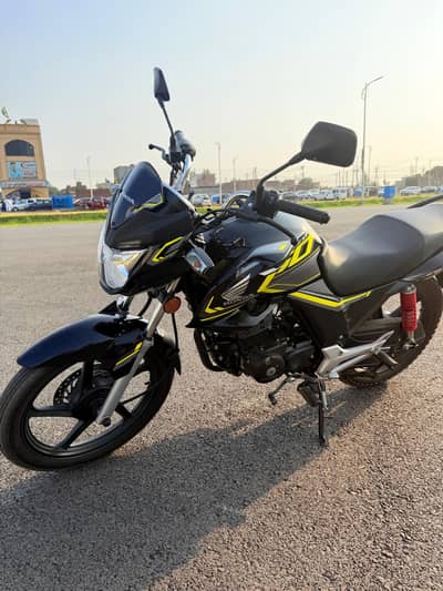 Honda CG 150 Black Yellow  Excellent Condition For Sale