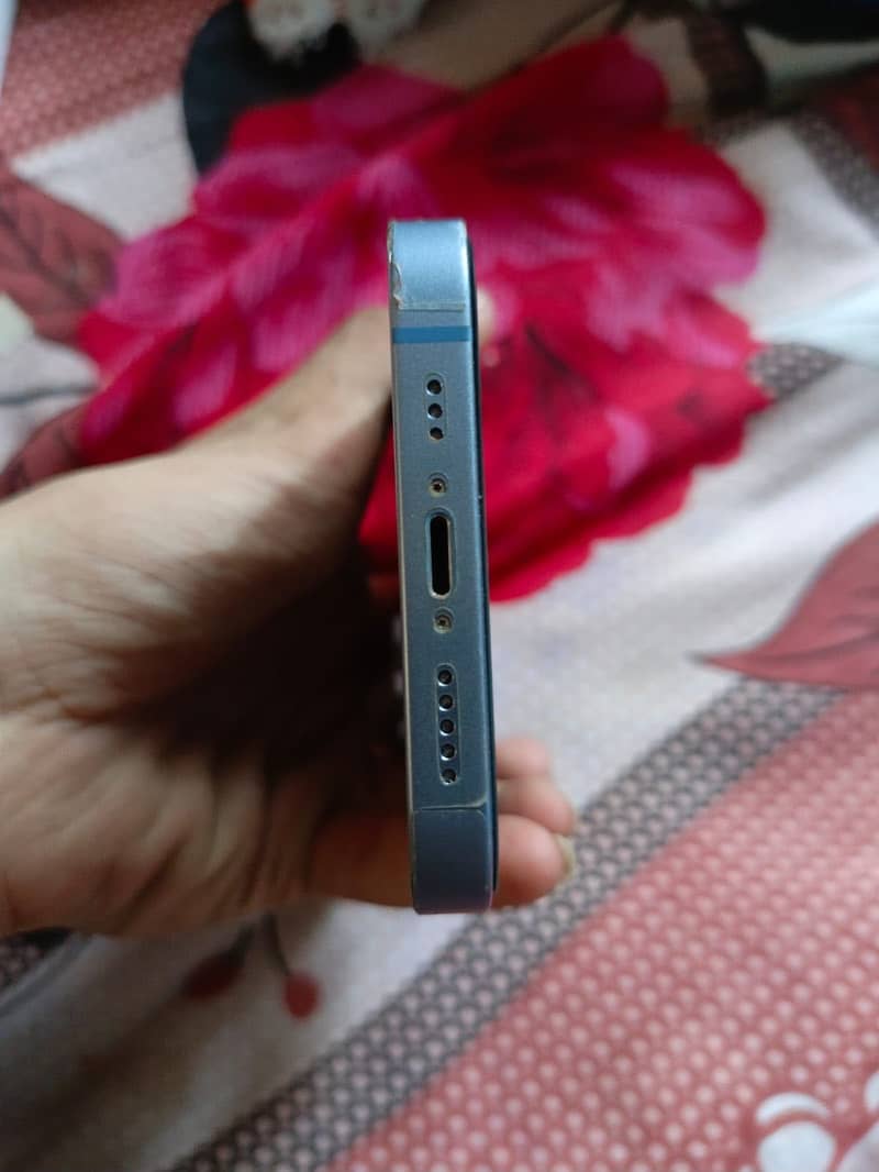 Apple iPhone 14 0