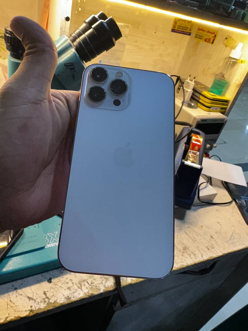 Apple iPhone 13 Pro Max 5