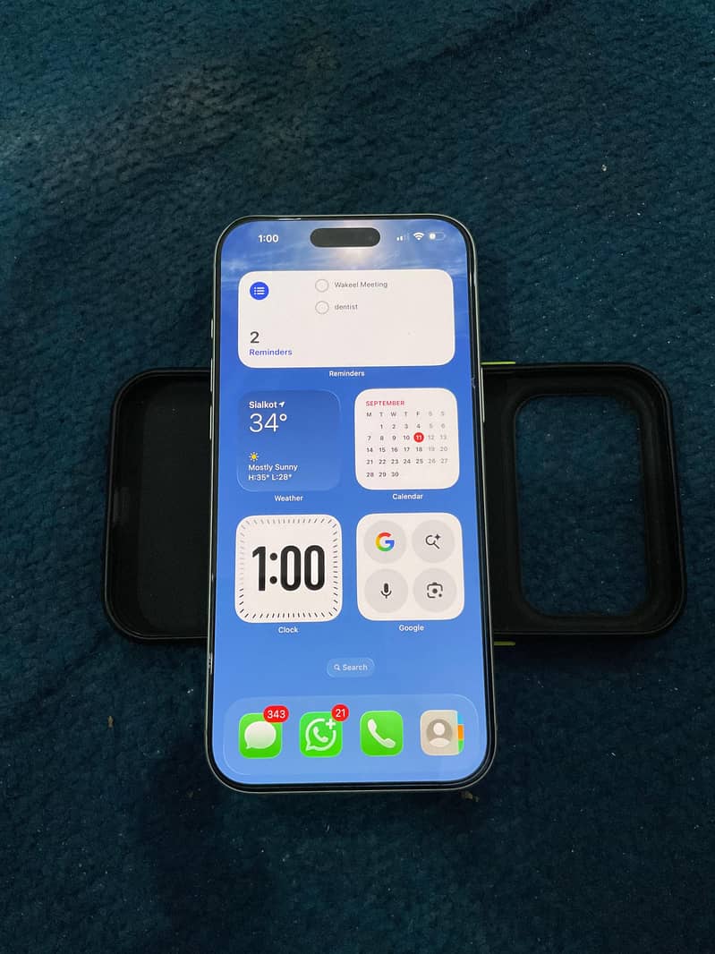 Apple iPhone 17 Pro Max 2