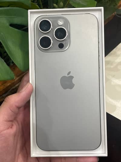 iPhone 15 Pro Max 256GB JV with Box