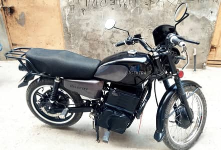 VLEKTRA VELOCITY 180 (10/10 CONDITION)