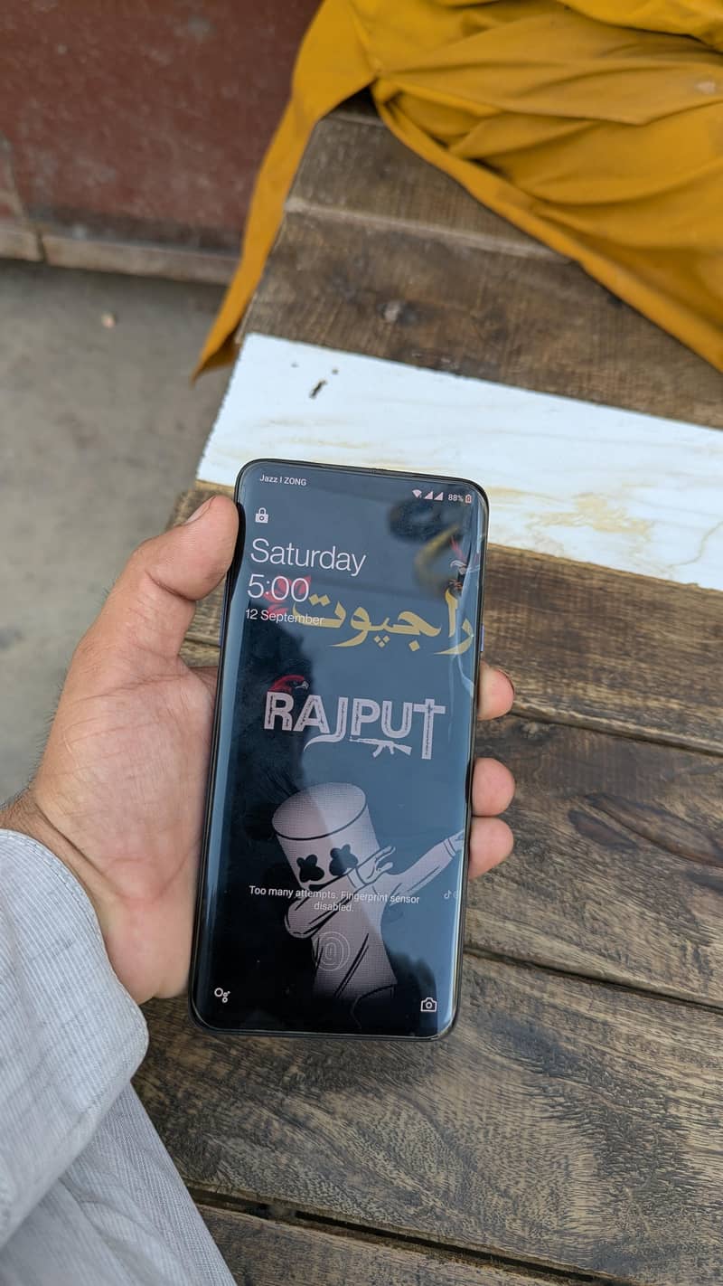 One Plus 7 Pro 3