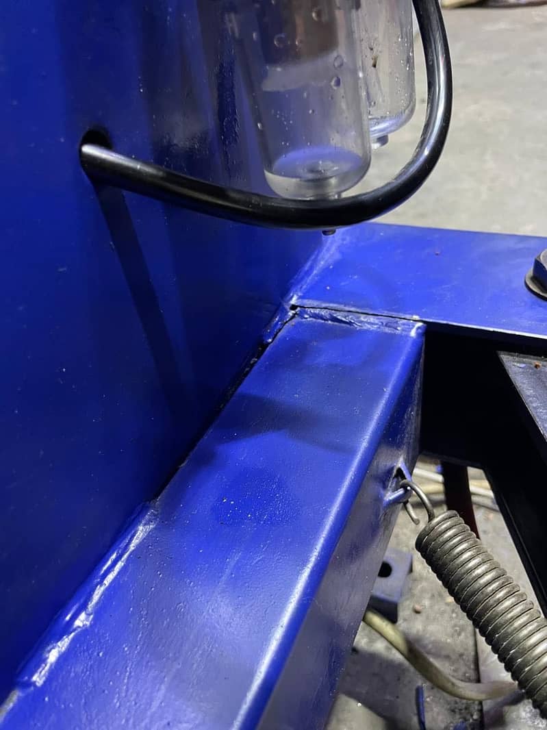 Tyre changer machine 2