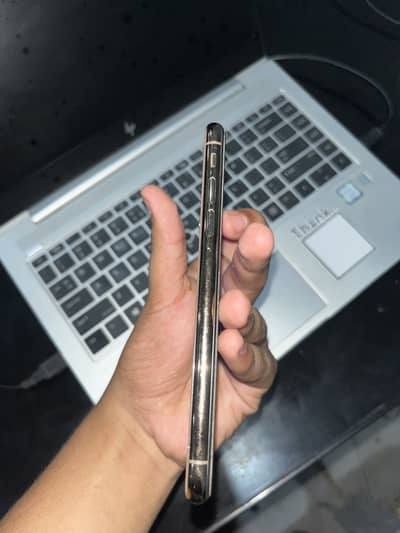Apple iPhone XS
