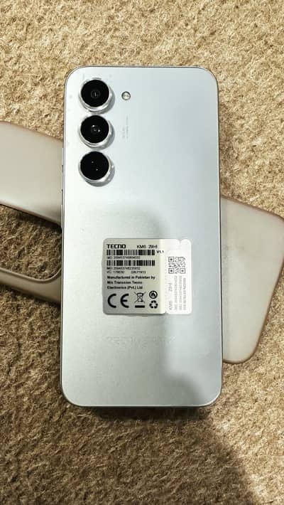 Tecno spark 40 pro