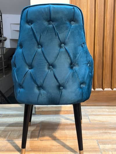 6 Piece Of Chairs