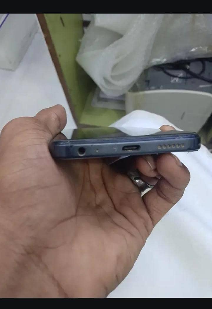 Tecno SPARK 30C 0