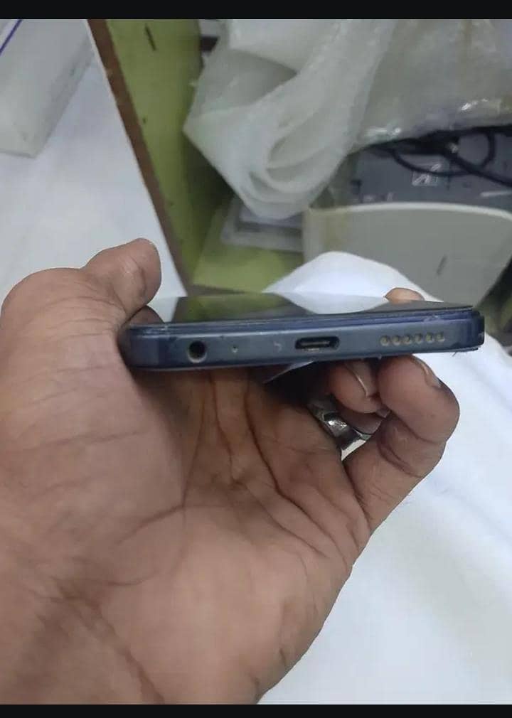 Tecno SPARK 30C 1