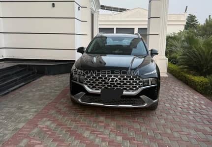 Hyundai Santa Fe Signature Hybrid 2024 | B2B Genuine | One Owner