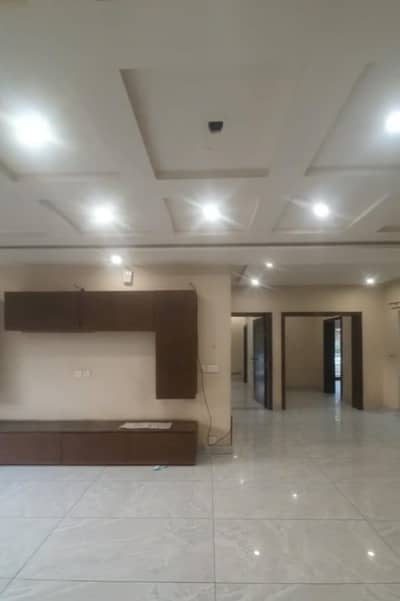 Separate Entrance Upper Portion 4. Bed Attached Bath Hot Location Of Shadman Available For Rent