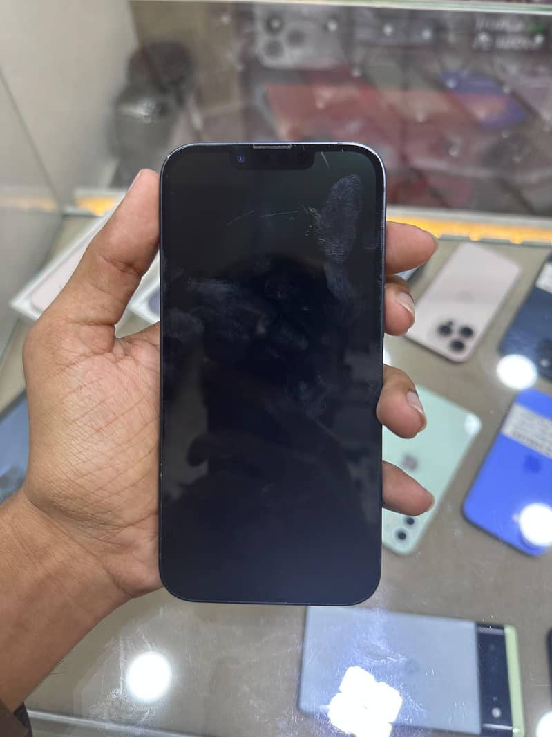 Apple iPhone 13 3