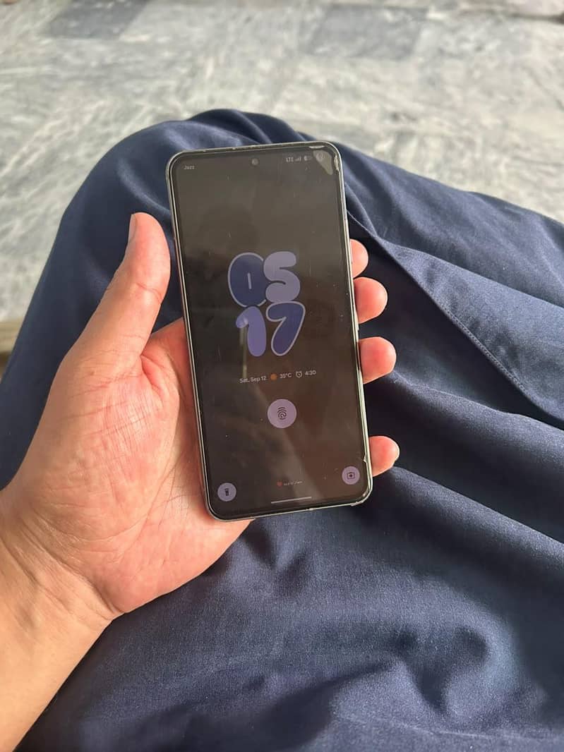 Google Pixel 8 1