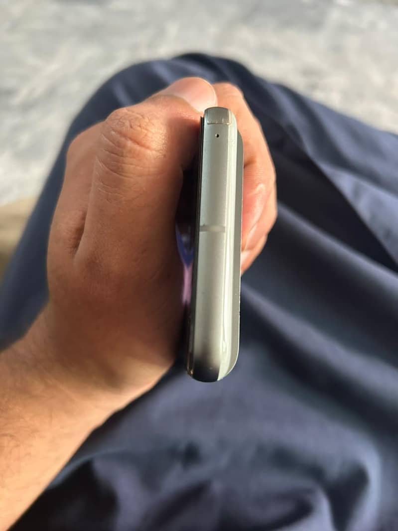 Google Pixel 8 2