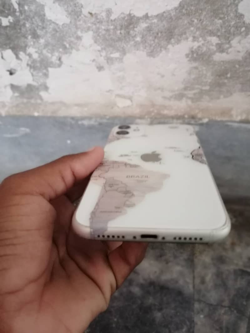 Apple iPhone 11 8