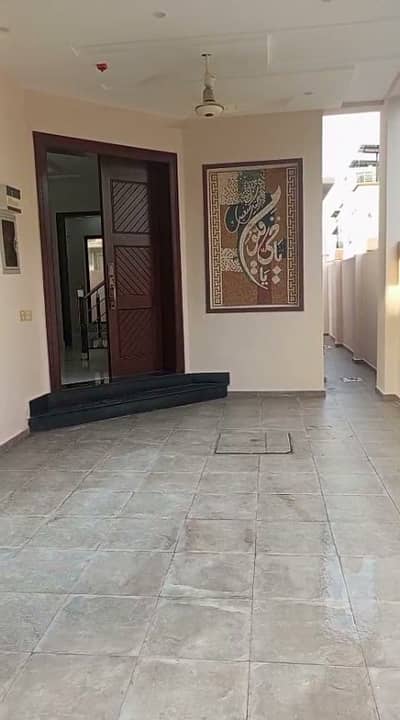 100 % Original Picture Defence 5 Marla Luxury House For Sale Phase 9