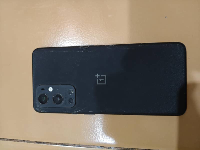 One Plus 9 Pro 6