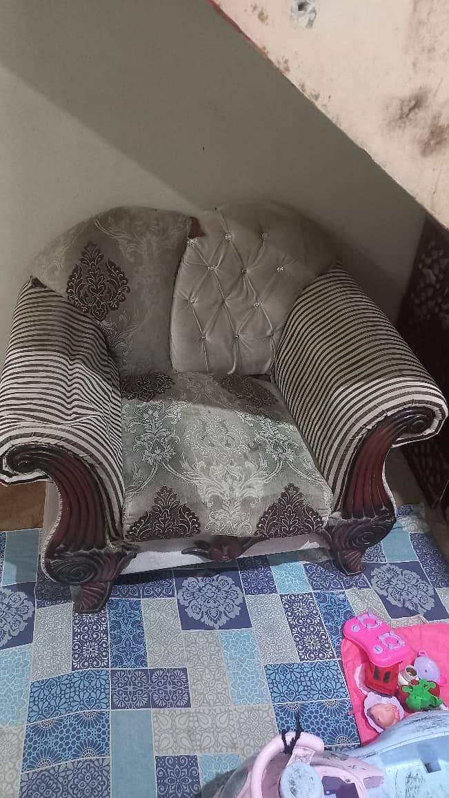 Sofa 7 seater 0