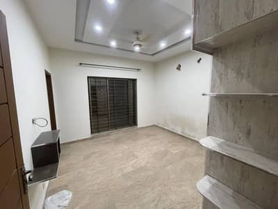 5 Marla Full House for Rent in DHA Rahbar 11 Sector 2 Prime Family Location