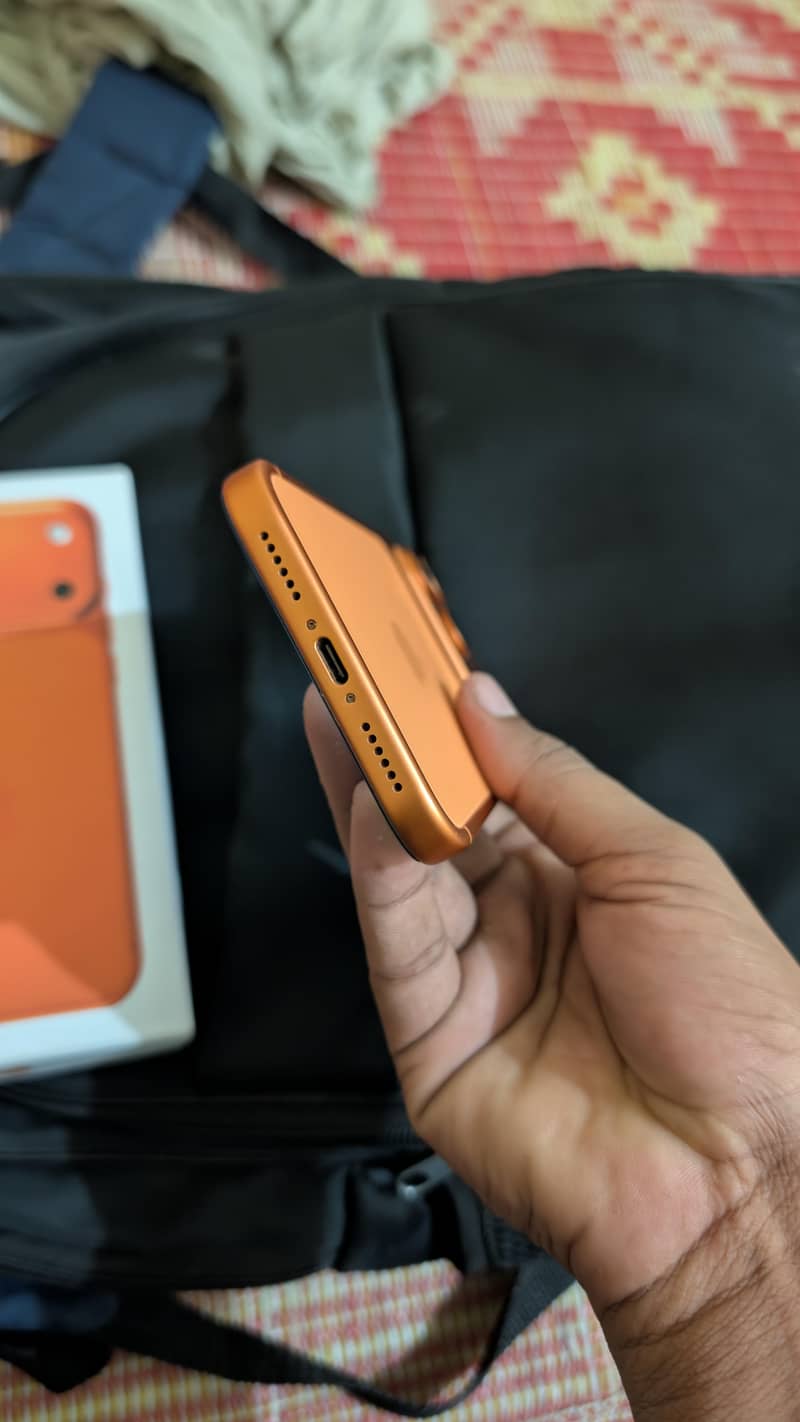 Apple iPhone 17 Pro Max 0