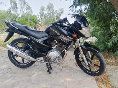 Yamaha ybr 16/17 model urgent sale biomatic on the spot