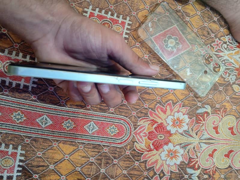 Realme Note 60x 2