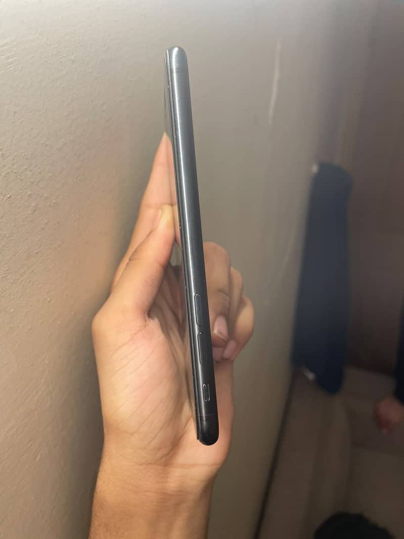 Apple iPhone SE 8