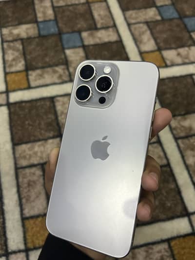 Apple iPhone 15 Pro Max