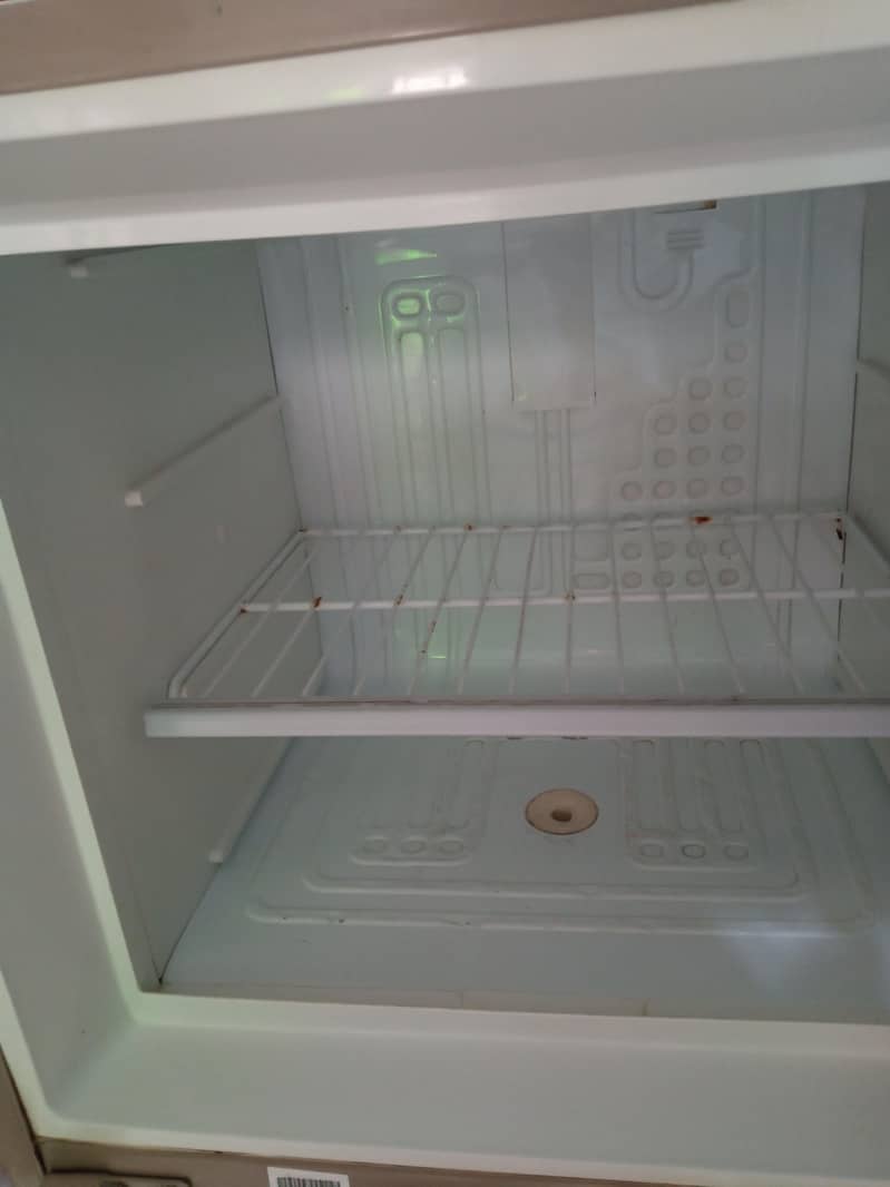 Fridge 8