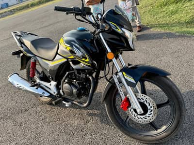 Honda CG 150 Black Yellow  Excellent Condition  For Sale