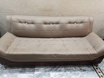 5 Seator Home used Sofa Set leatheroid