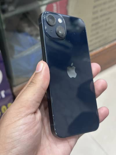 Apple iPhone 13