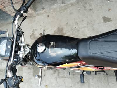 bike all ok ha koi bhe Kam nhe hona Wala condition 10by10 ha
