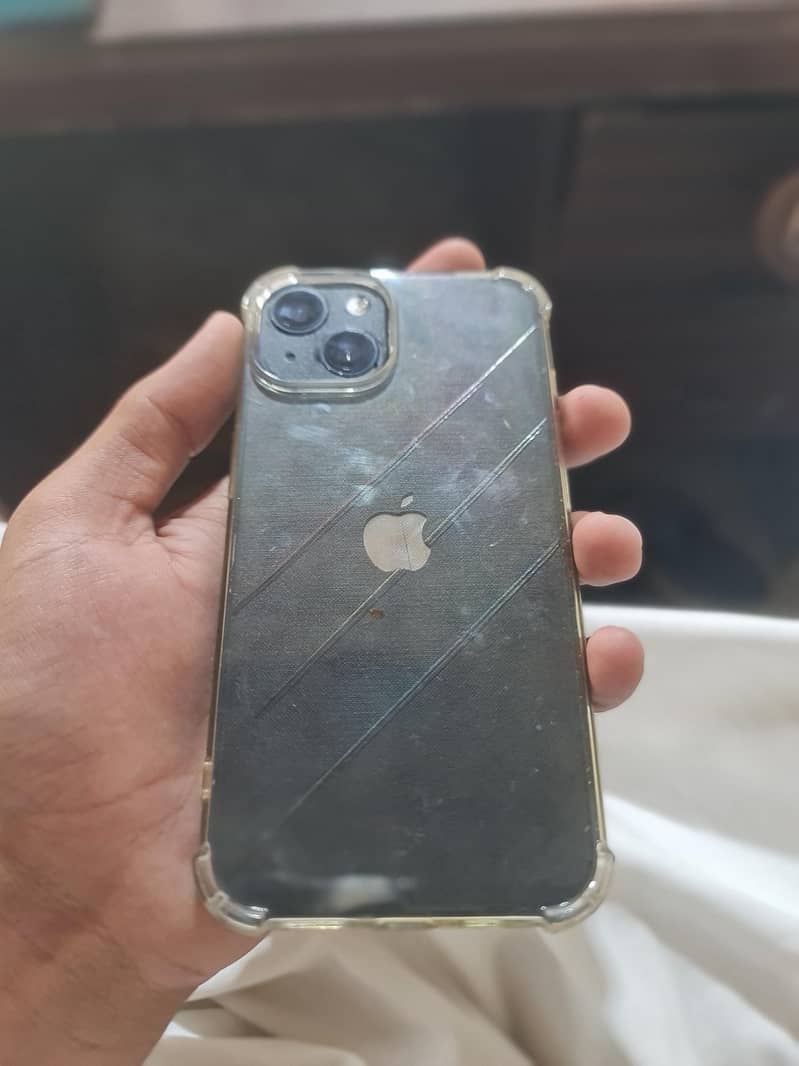 Apple iPhone 13 2