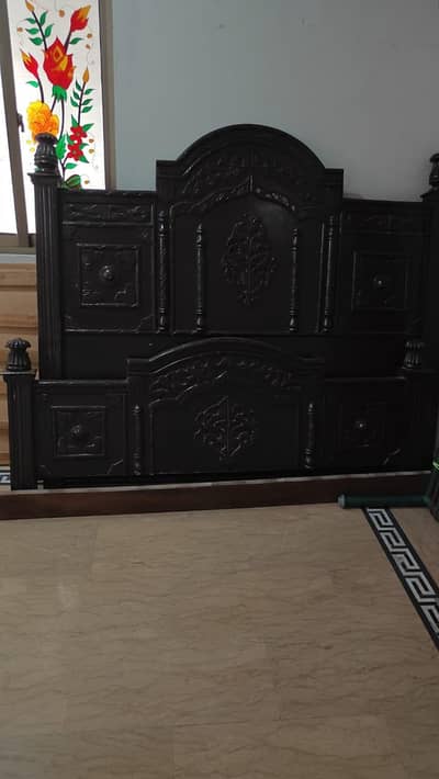 King size wooden bed
