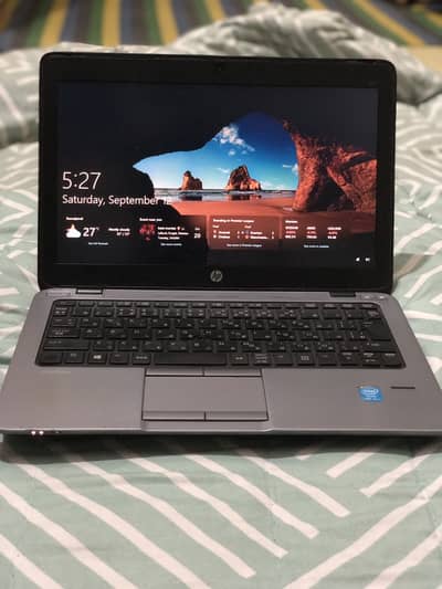 HP EliteBook 820