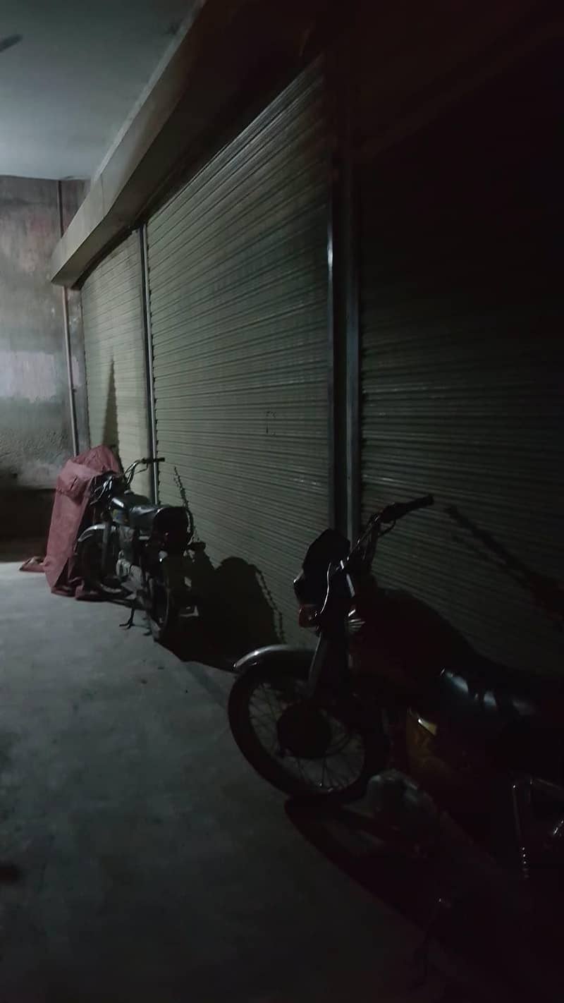 shutter 4