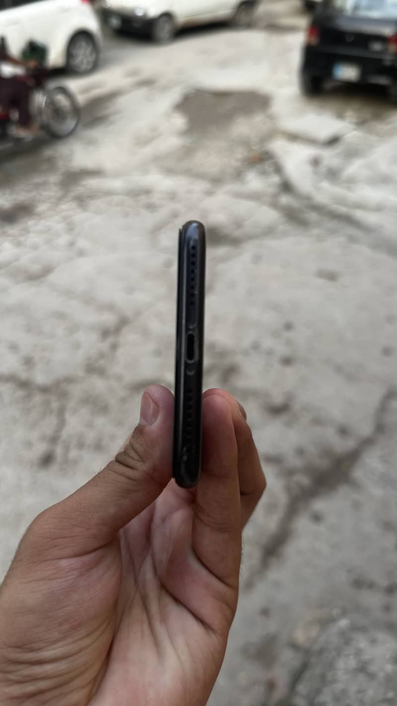 Apple iPhone 7 Plus 6