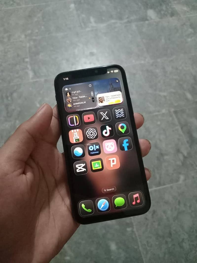 Apple iPhone 11 Pro 1