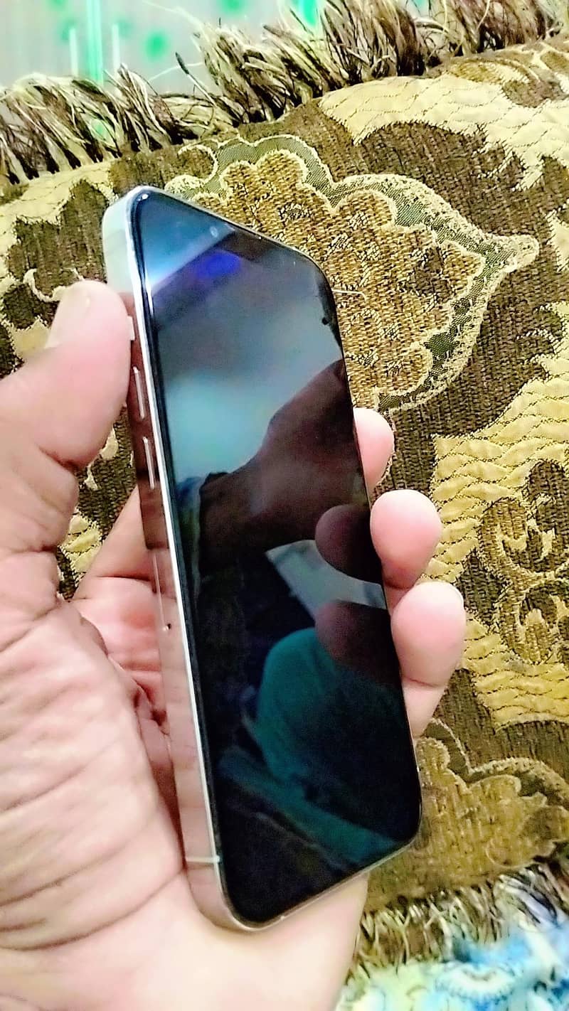 Apple iPhone 13 Pro 3